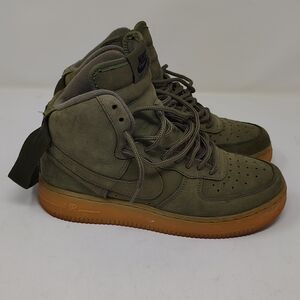 Nike Air Force 1 High WB (GS) 'Medium Olive' sneakers with a gum rubber sole